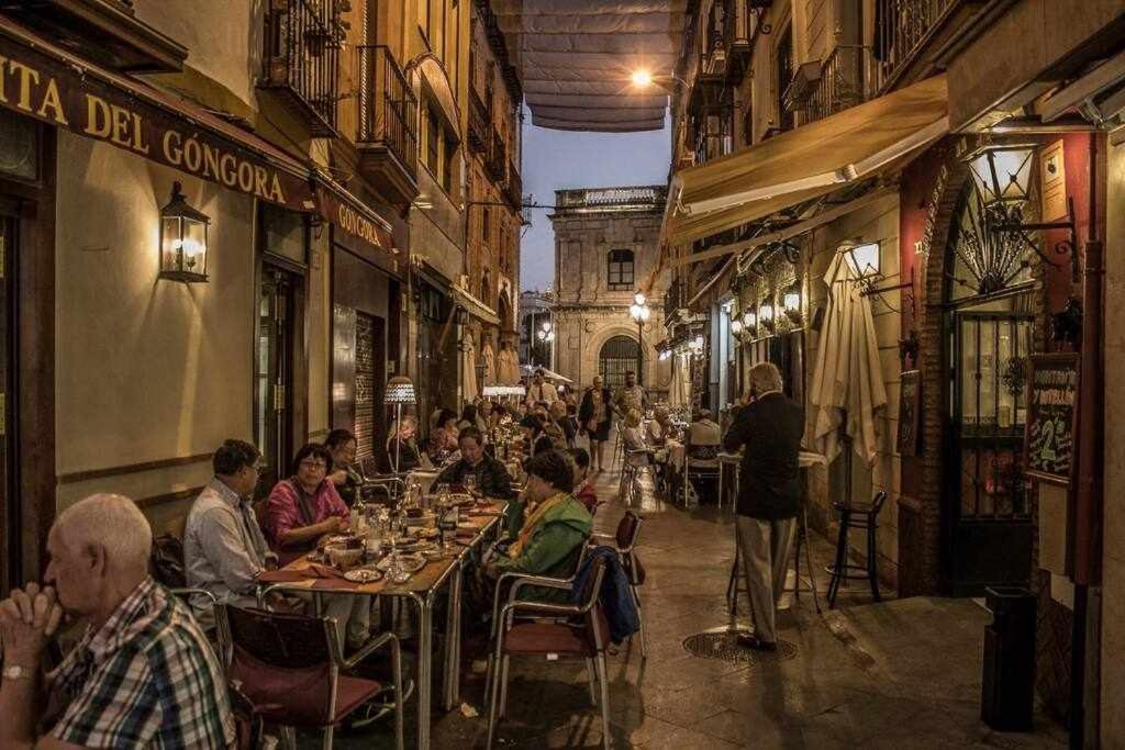 Casa Con Piscina Junto Catedral De Sevilla المظهر الخارجي الصورة