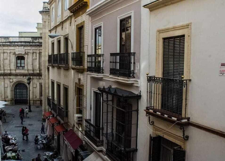 Casa Con Piscina Junto Catedral De Sevilla المظهر الخارجي الصورة